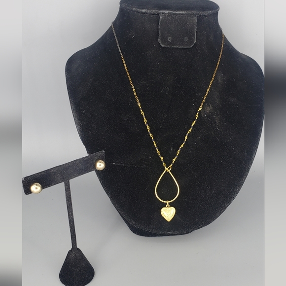 Goldtone Heart Locket and Stud Earrings Set - Picture 2 of 12